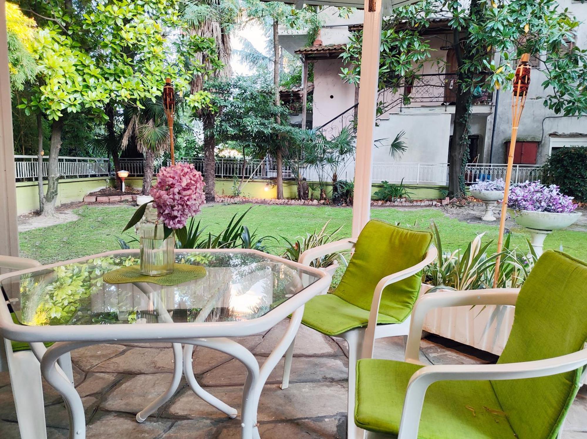 Апартаменты Garden House Катерини Экстерьер фото